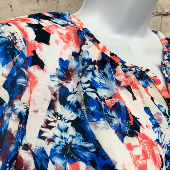 Disney Alice Through The Looking Glass Floral Tie Hem Blouse - Picture 3 of 11